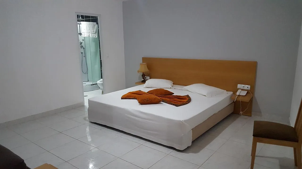 Hotel Cachoeira Ribeira da Prata 3*,